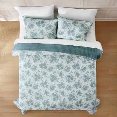 Lush Décor Rose Garden Pick Stitch Jacquard Matelasse Coverlet Blue 3 Lush Décor Rose Garden Pick Stitch Jacquard Matelasse Coverlet Blue - Image 3