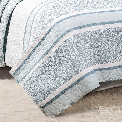 Nisha Reversible Quilt Set Blue - Lush Décor 4 Nisha Reversible Quilt Set Blue - Lush Décor - Image 4
