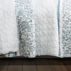 Nisha Reversible Quilt Set Blue - Lush Décor 7 Nisha Reversible Quilt Set Blue - Lush Décor -Beautiful House GUEST 2e8c4b6f f9c9 46fc a299 79f9d4b66ee6