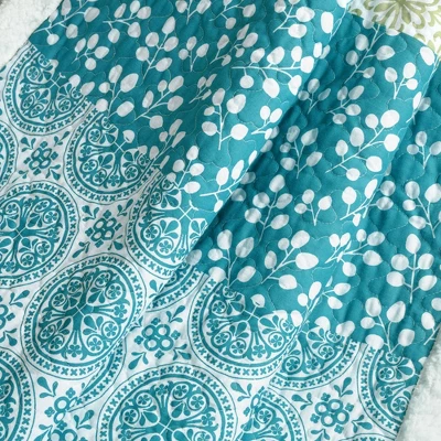 50"x60" Bohemian Striped Faux Shearling Throw Blanket - Lush Décor 4 50"x60" Bohemian Striped Faux Shearling Throw Blanket - Lush Décor - Image 4