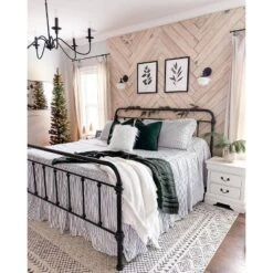 Luca Faux Fur Square Throw Pillow White - Lush Décor -Beautiful House GUEST 83b0a1a4 bc56 4949 8d2f 918f3fa1a28f