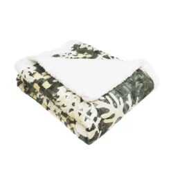 Lush Décor 50"x60" Camoflage Leaves Faux Shearling Throw Blanket Green 5 Lush Décor 50"x60" Camoflage Leaves Faux Shearling Throw Blanket Green -Beautiful House GUEST 9311c98d adfc 4fb8 8e76 a5c8a1c2e511