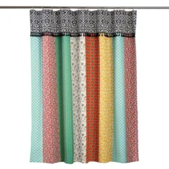 Geometric Boho Patch Shower Curtain - Lush Décor -Beautiful House GUEST a2972d4c 2292 4d43 bb9f 9c020c6c7688