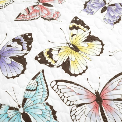 50"x60" Kids' Flutter Butterfly Throw Blanket - Lush Décor 2 50"x60" Kids' Flutter Butterfly Throw Blanket - Lush Décor - Image 2