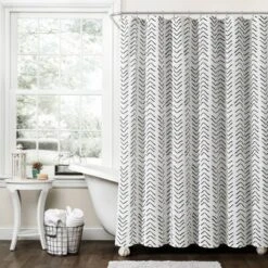 72"x72" Hygge Modern Arrow Linen Shower Curtain - Lush Décor -Beautiful House GUEST aef07a7c 38c5 41fb aeb6 042b4b8f4bb0