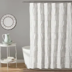 Nova Ruffle Shower Curtain - Lush Décor -Beautiful House GUEST bca3d5ae b696 4c79 abbe fb4097bcca36