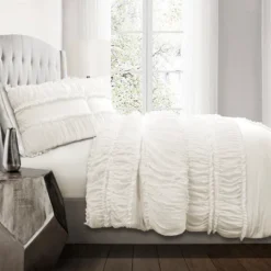 White Nova Ruffle Comforter Set - Lush Décor -Beautiful House GUEST d9b0805f b52b 4ad5 9fee e922863fc8d7