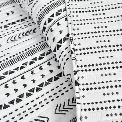 Lush Décor 3pc Hygge Geo Reversible Oversized Quilt Set 2 Lush Décor 3pc Hygge Geo Reversible Oversized Quilt Set - Image 2