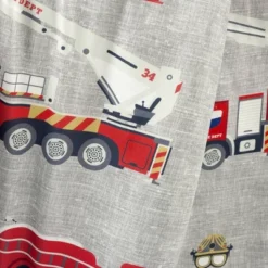 60"x40" 7lbs Kids' Fire Truck Kids' Washable Reversible Weighted Blanket - Lush Décor -Beautiful House GUEST e9dc4ff7 bff1 4b99 95da f48fda51c05e